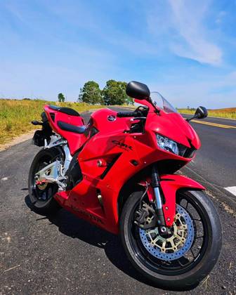 HONDA CBR 600RR HONDA CBR 600RR